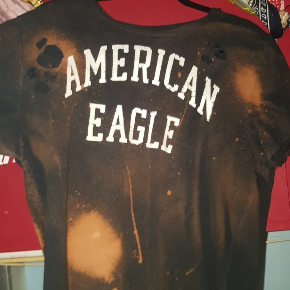 American eagle bleached and cut tshirt